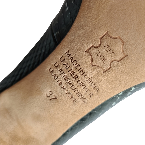 MIMCO Size 37 Leather Black Pointed Toe Silver Embossed Pumps Heels - Picture 12 of 13